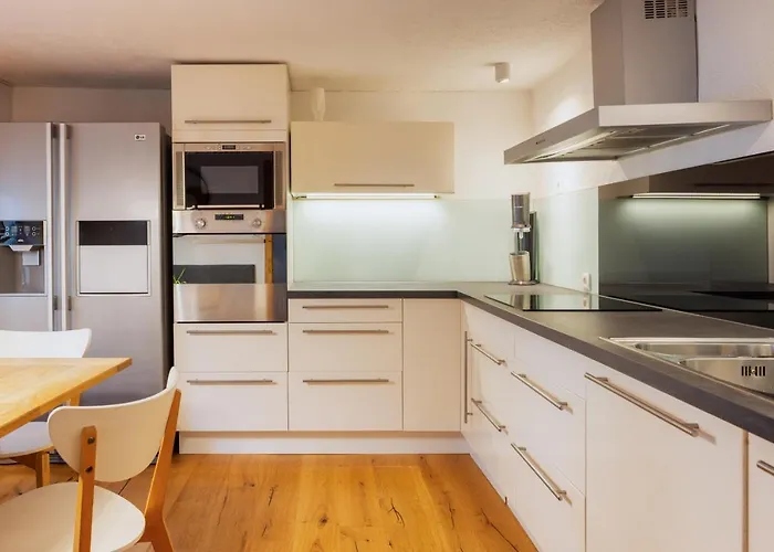 Appartement Central * Hall in Tirol